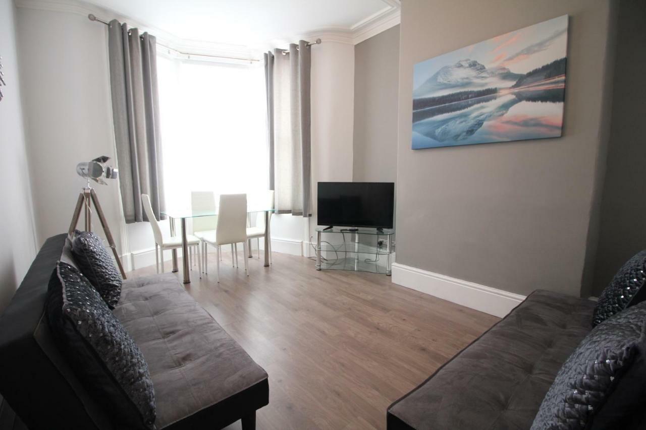 Regent Choice - Town Centre - Large Property Blackpool Eksteriør billede