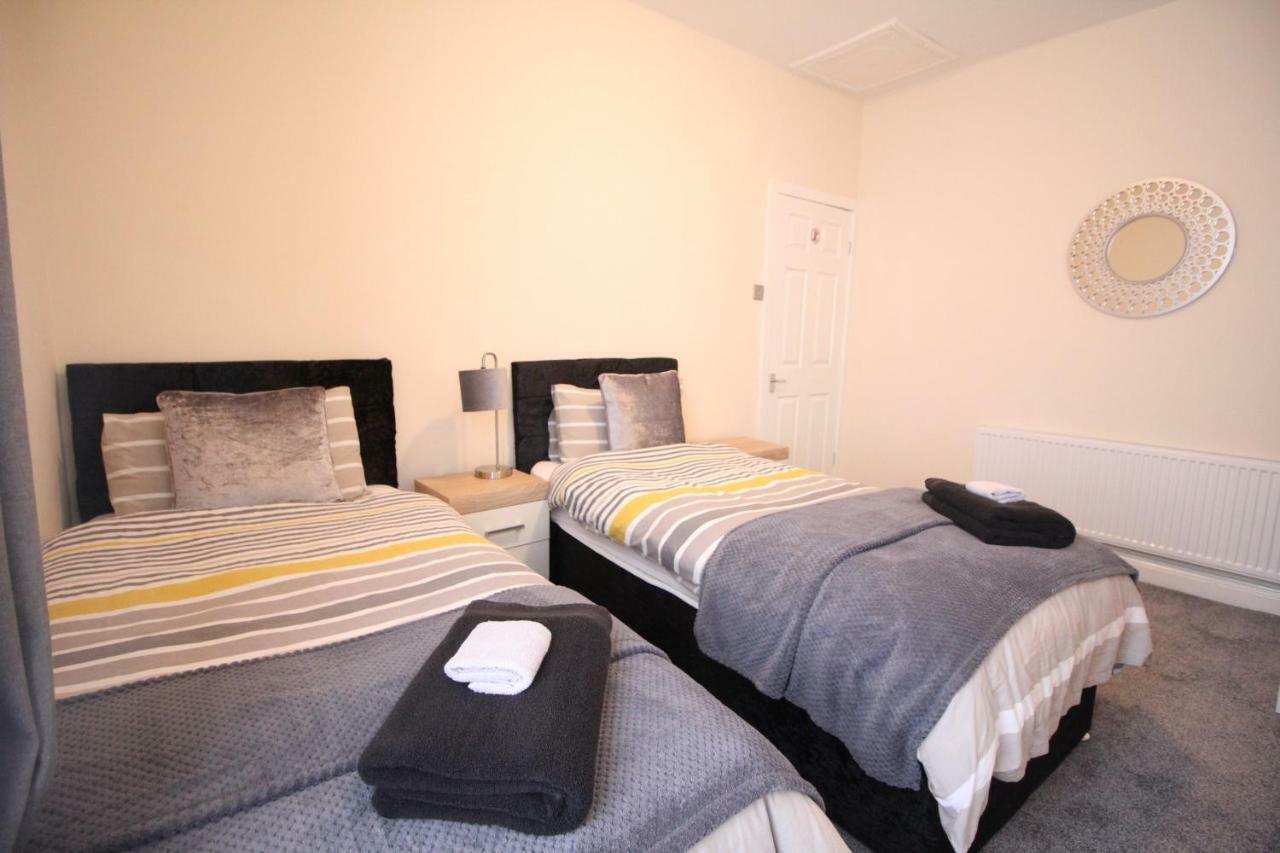 Regent Choice - Town Centre - Large Property Blackpool Eksteriør billede