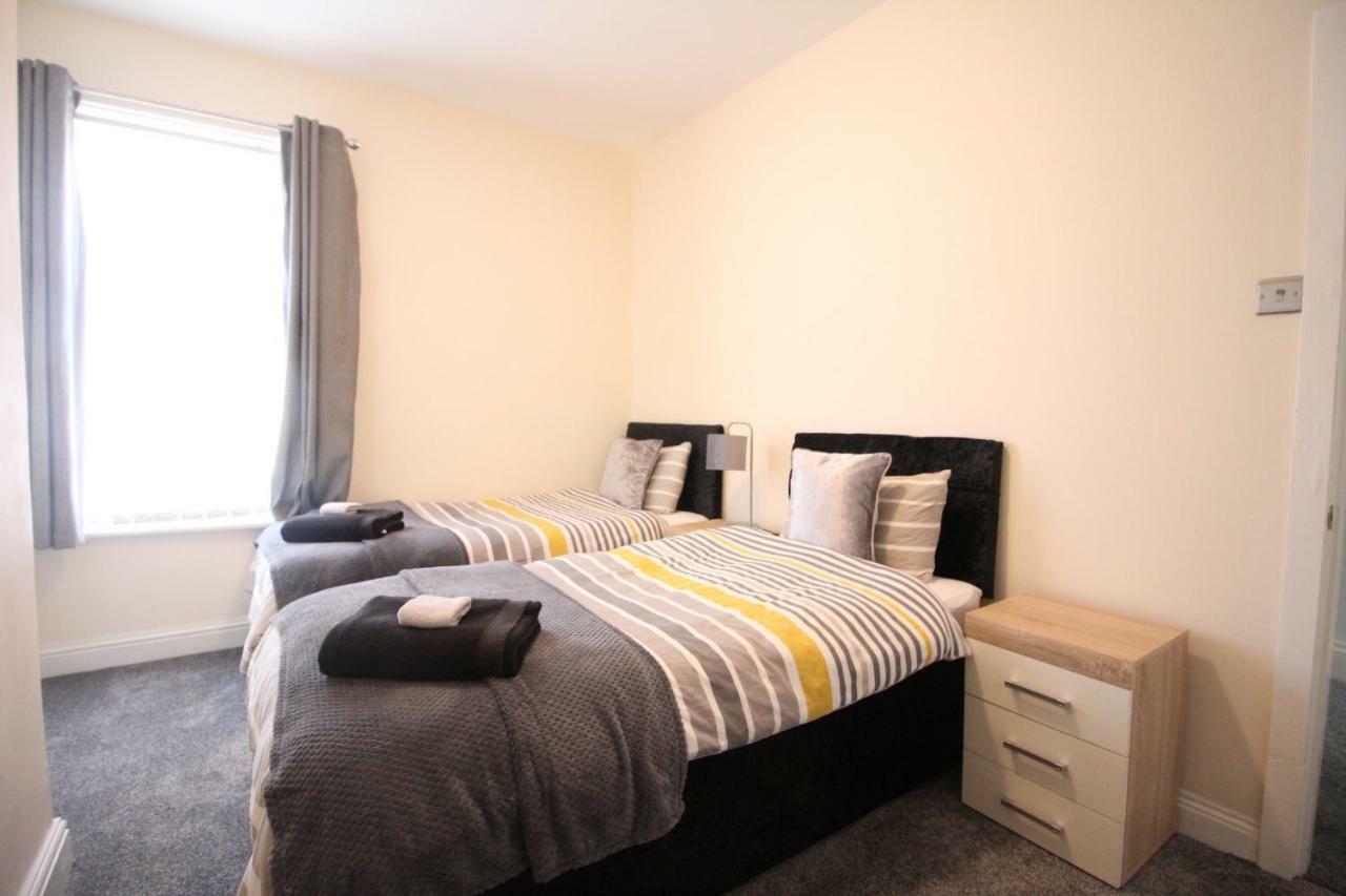 Regent Choice - Town Centre - Large Property Blackpool Eksteriør billede
